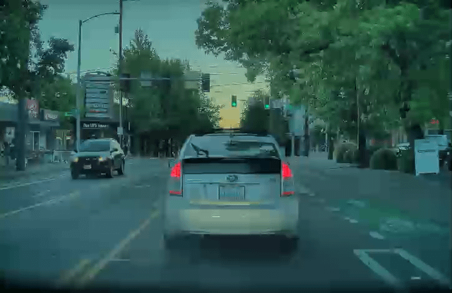 Left turns from the right lane, why not 🤷