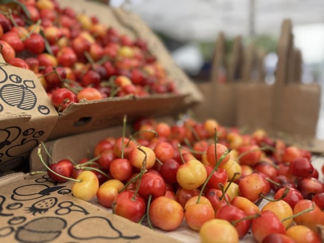Lookin 🫰 🔥, Bellevue Farmers Market!