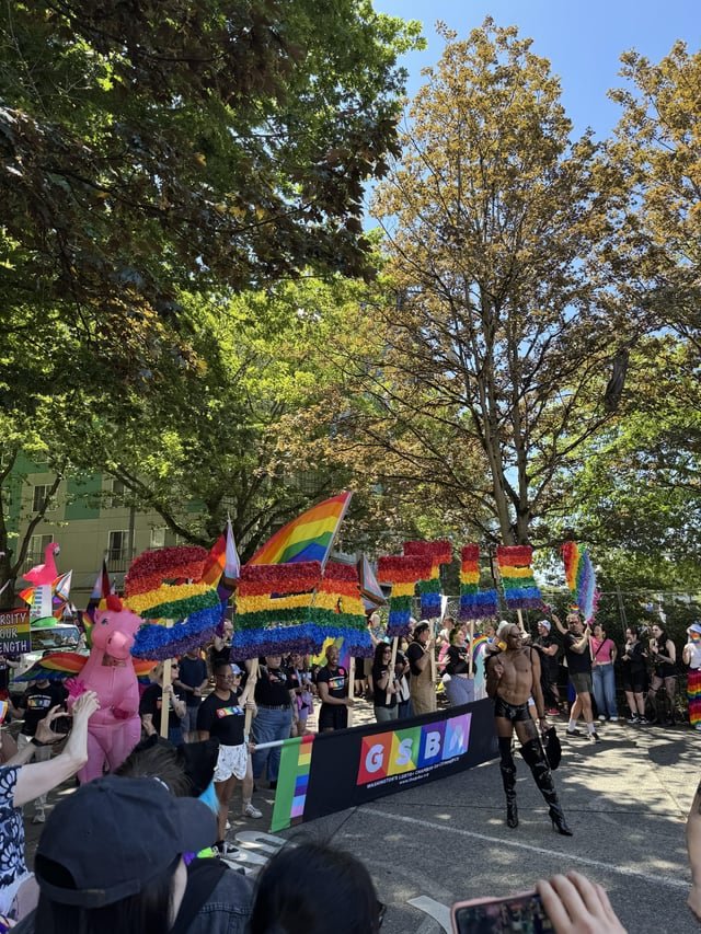 Happy pride!! 🏳️‍🌈🏳️‍⚧️