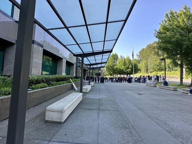 More immigrants at the DHS office in Tukwila for abnormal “check ins” today (06/15).