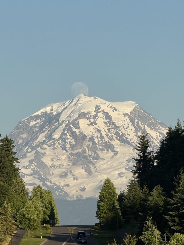 Mt Rainier and the moon today