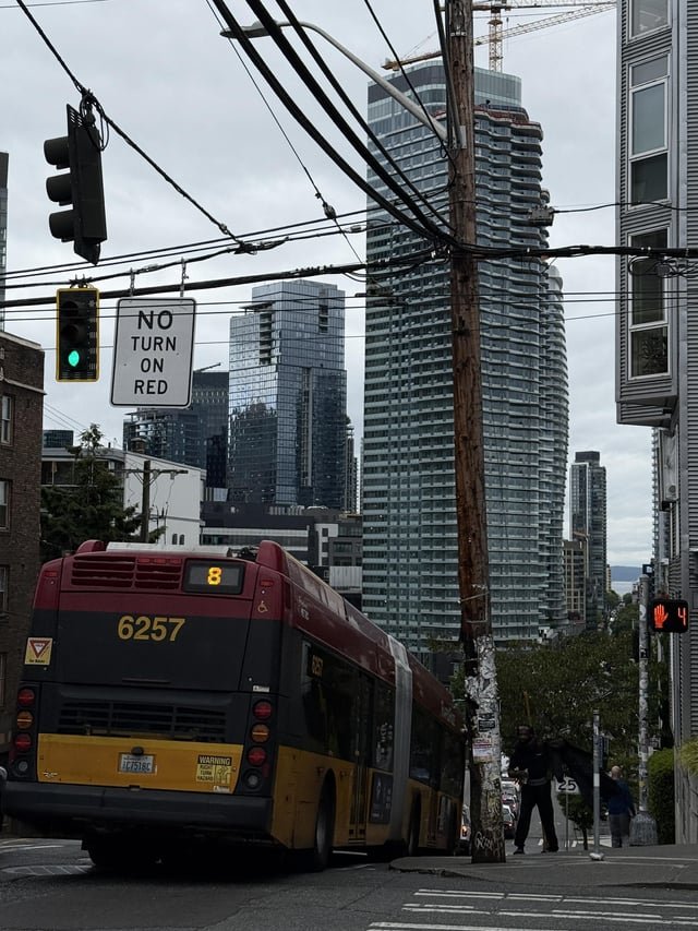 Route 8 on Denny is now a RapidRide
