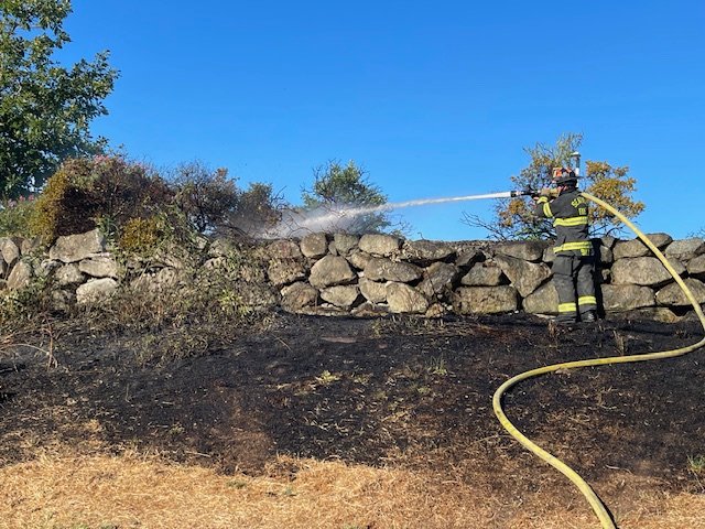 ‘Brush fire’ on west edge of Westcrest Park