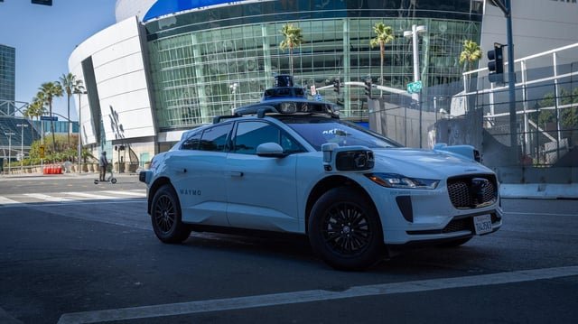 Cities look to stop robotaxis from rolling into emergencies