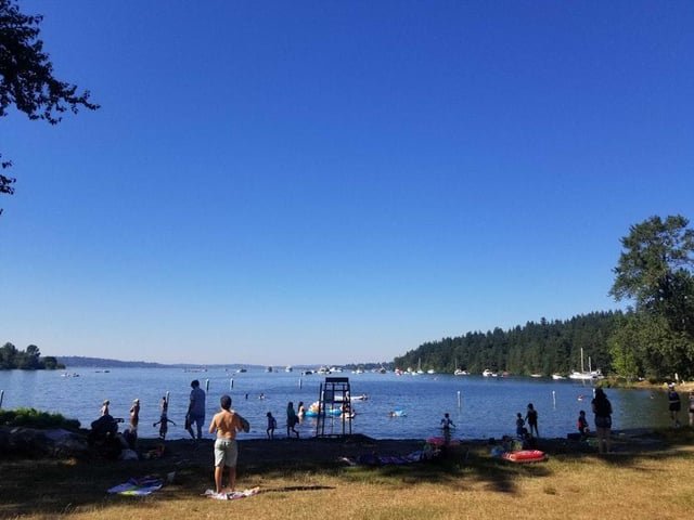 Cooling shelters open in King County as region faces mild heat risk