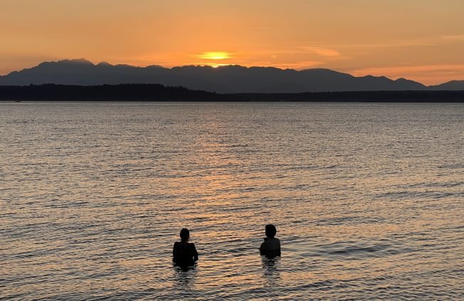 Band Jam, Thriftway Local Taste & Tent Sale, free outdoor movie, more for your West Seattle Friday!