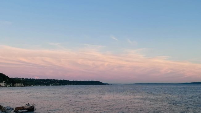 WEST SEATTLE WEATHER: Clouds sneaking in at sunset, but Fourth forecast still sunny