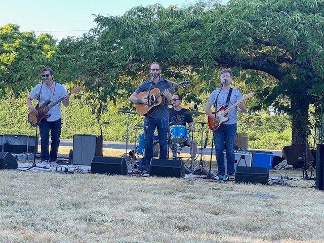 HAPPENING NOW: First concert of 2025 Admiral Music in the Parks series!