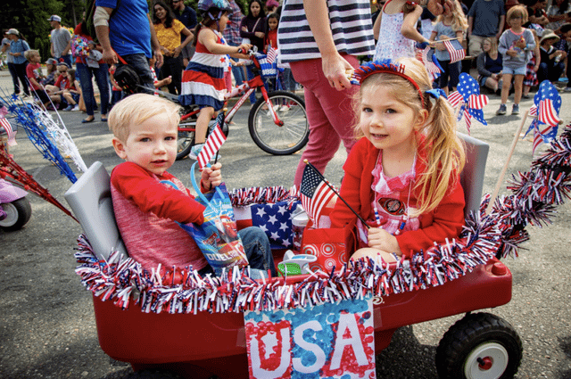 July 4th fun around the greater Seattle area. Parades, fun runs, carnivals, and fireworks