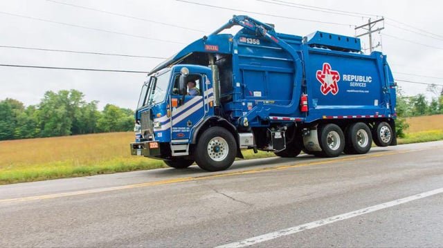 Trash collection strike begins in Lacey; Seattle, Bellevue could be affected