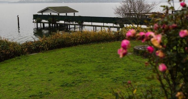 Judge orders an end to nudity at Seattle’s Denny Blaine Park, for now
