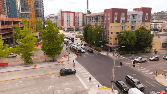 The average 8 bus experience: Taking 16 minutes to travel one block