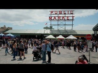 Comparing Pike Place with and without cars
