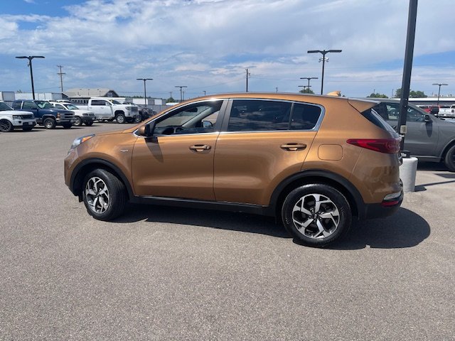 WEST SEATTLE CRIME WATCH: Stolen gold Sportage; naked would-be burglar