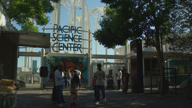 Pacific Science Center to close for five weeks, 40-year-old dinosaur exhibit going extinct
