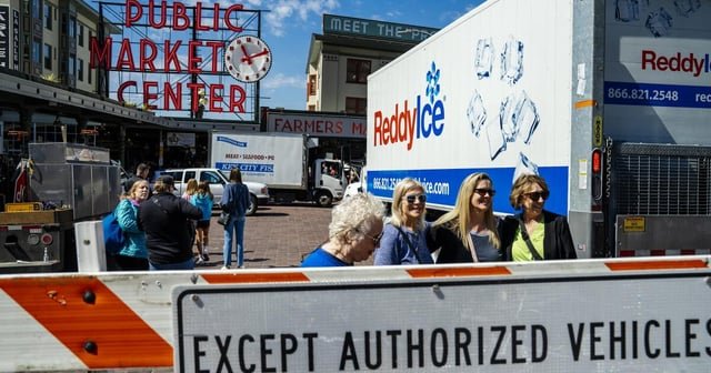 Pike Place Market extends pilot car ban amid uptick on foot traffic