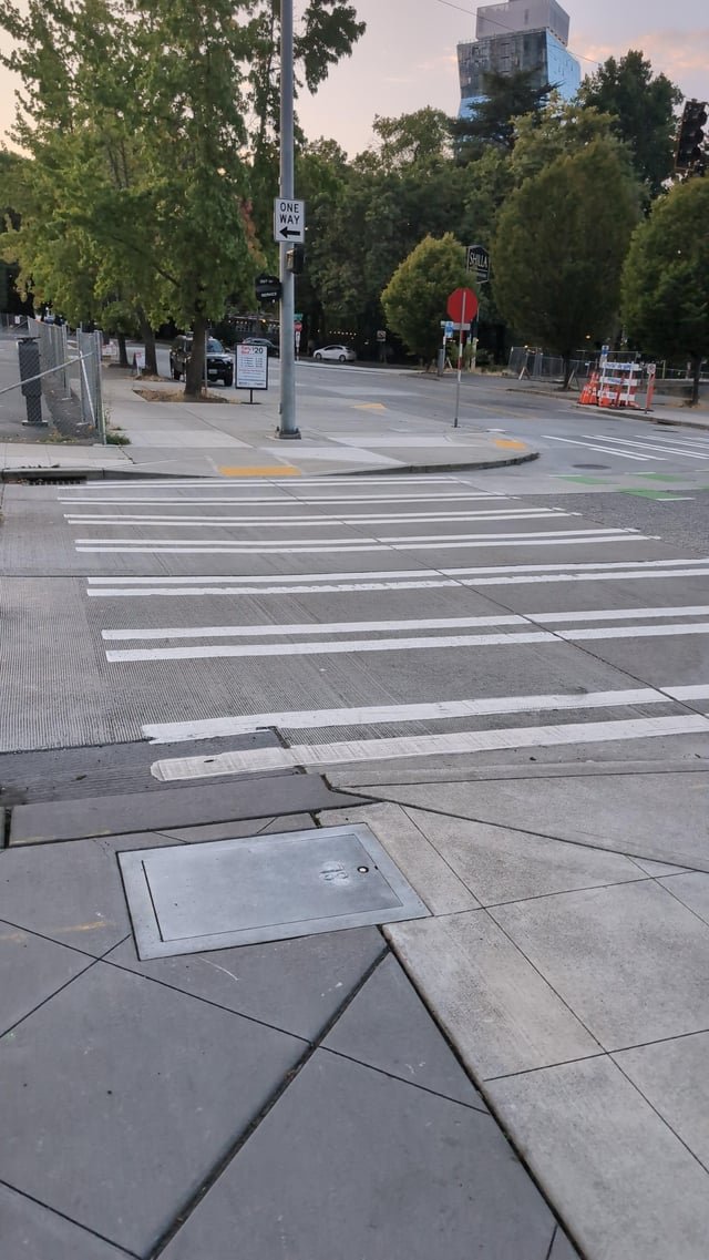 Why are Ped X-Ing in Seattle “twin-striped”?