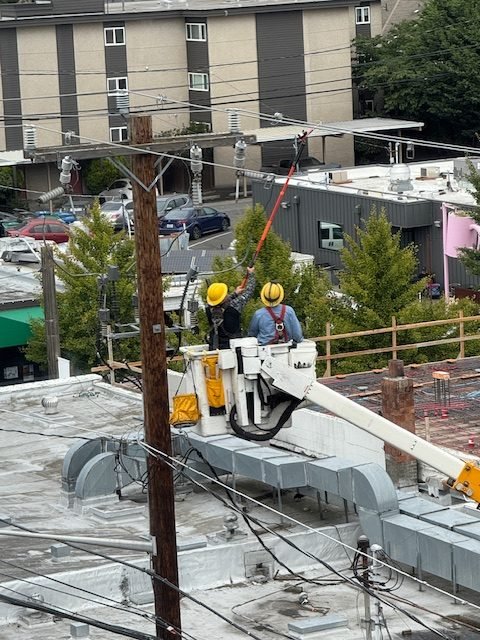 UPDATE: West Seattle Junction power outage that affected some businesses as well as residents