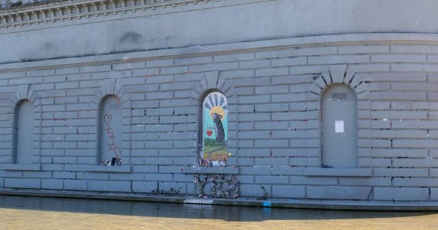 Seattle’s ‘Hot Rat Summer’ mosaic is now here to stay