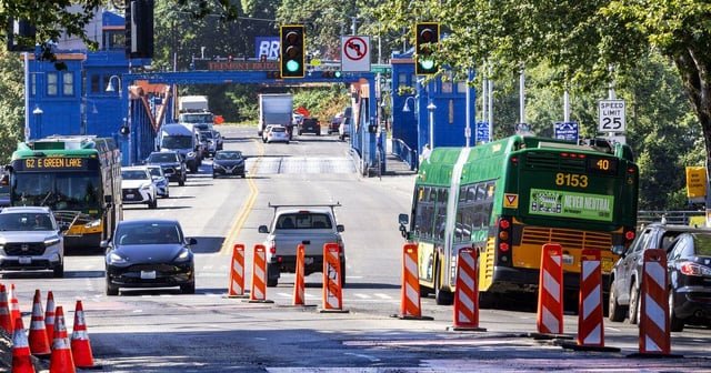 Bus lane Fremont Bridge