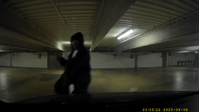 Car broken into at Grand Hyatt Seattle Parking Garage