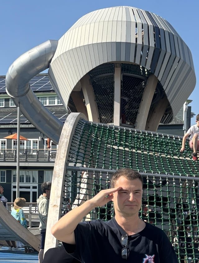 Visit Waterfront Park and give a #jellyfishsalute