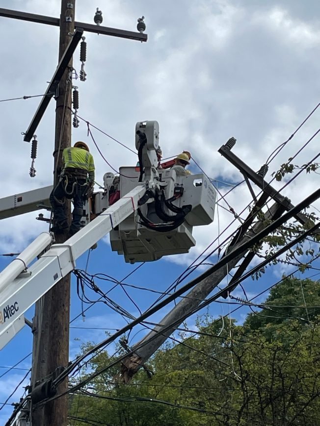 FOLLOWUP: City Light crews still working to get dozens of North Delridge residents reconnected