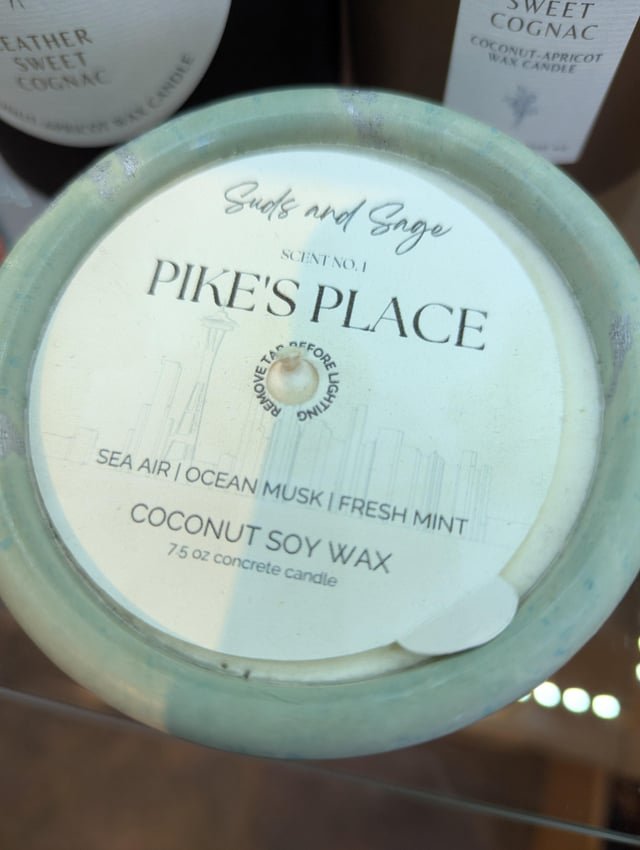 found this candle on a day trip in Olympia, nearly screamed at the store owner