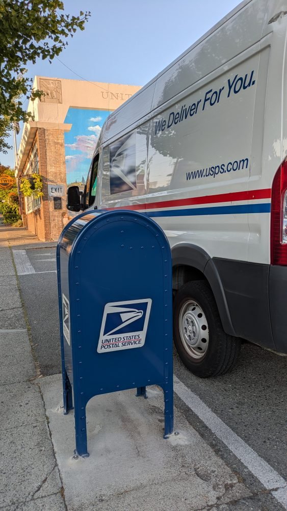 FOLLOWUP: West Seattle Junction’s outdoor mailbox is back