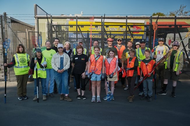 PHOTOS: Fruit from dozens of local trees donated to food banks after Rotary Club of West Seattle and Scouting America gleaning day
