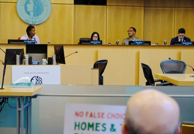 City’s Growth Plan Update Maintains Seattle’s Suburban Character, Including Mandatory Parking – PubliCola
