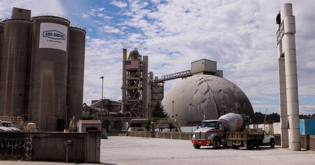 A cement company’s plan to burn more tires draws opposition from South Seattle neighbors