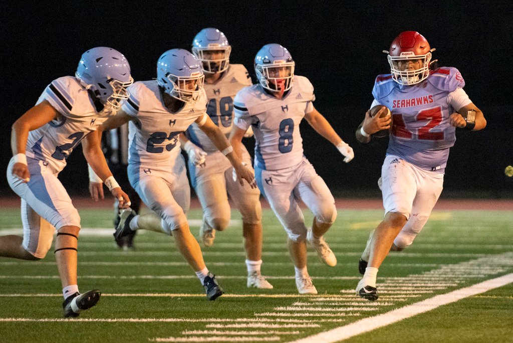 FOOTBALL: Chief Sealth beats Hockinson in season opener at home
