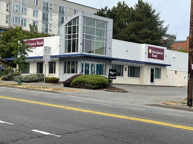 BIZNOTE FOLLOWUP: Mechanics Bank signage at ex-HomeStreet in West Seattle Junction