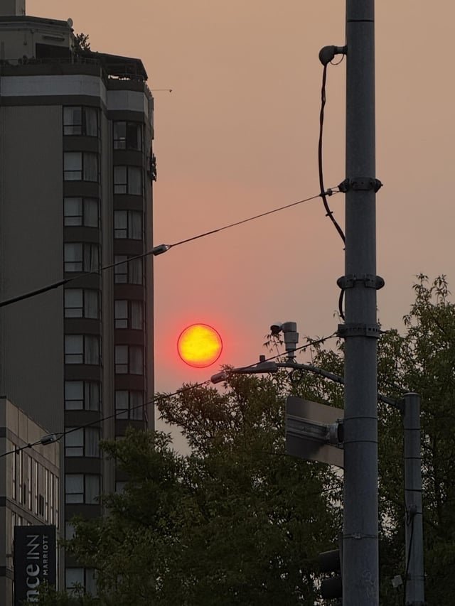 Sunrise 9/4 07:15 (tw: bright)