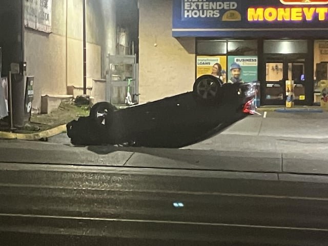 At the 76 on Holman and greenwood. Been there for hrs I guess lol.