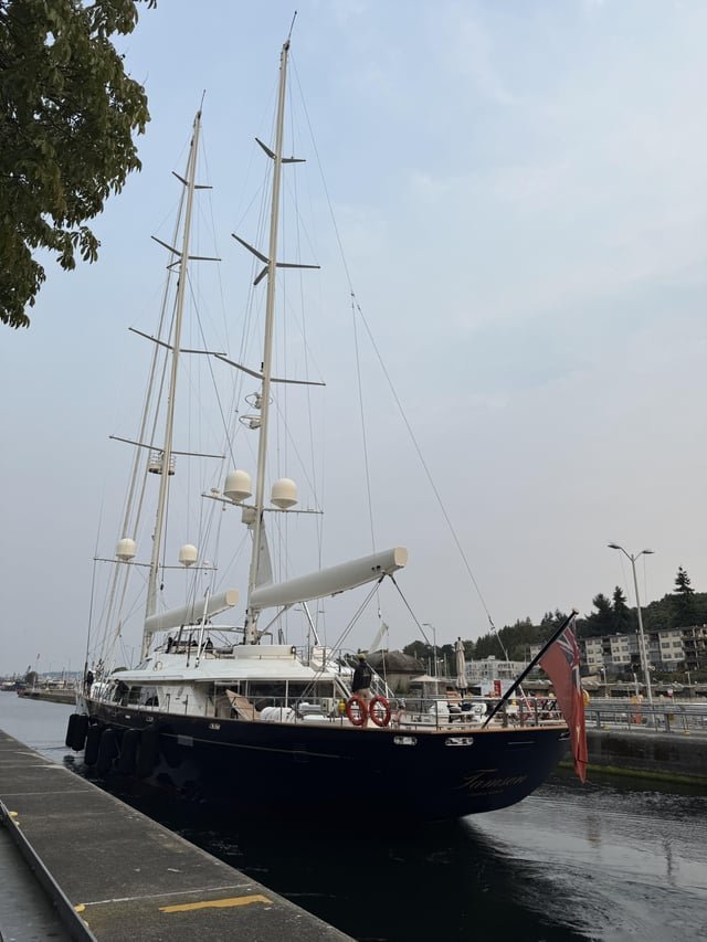 52m dual sail yacht “Tamsen” going through the locks