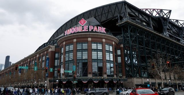 Mariners pursue bill to curb megaphone preachers at T-Mobile Park