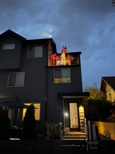 WEST SEATTLE HALLOWEEN: Inflata-boo!