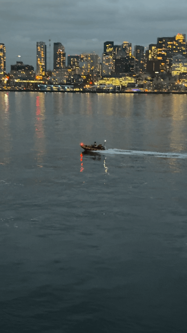 Washington State Ferry workers save couple in capsized kayak