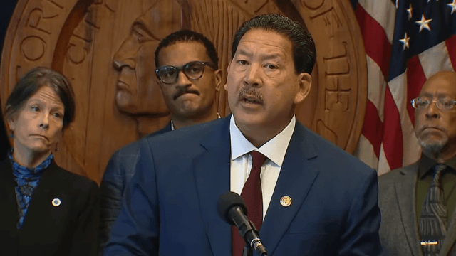 Seattle mayor signs orders to counter federal troop deployment, ICE actions