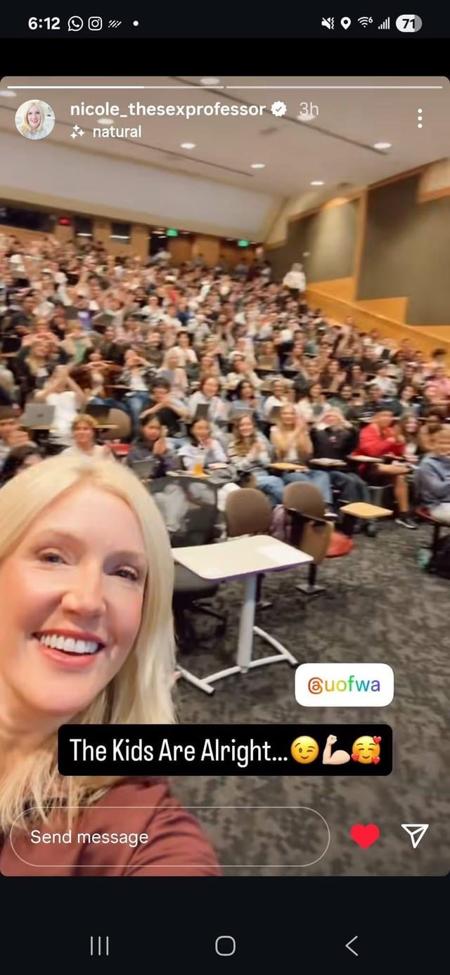 Professor Nicole McNichols and the Psych 210 class that chased the yahtzee across Red Square at the UW yesterday. Also: why I am never leaving Seattle.
