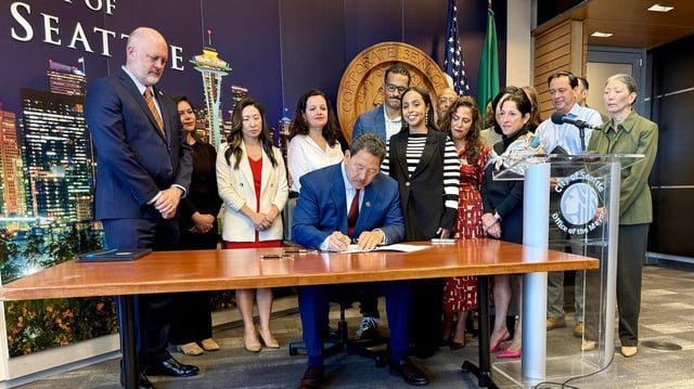 Harrell signs orders to prepare for federal troops, restrain ICE