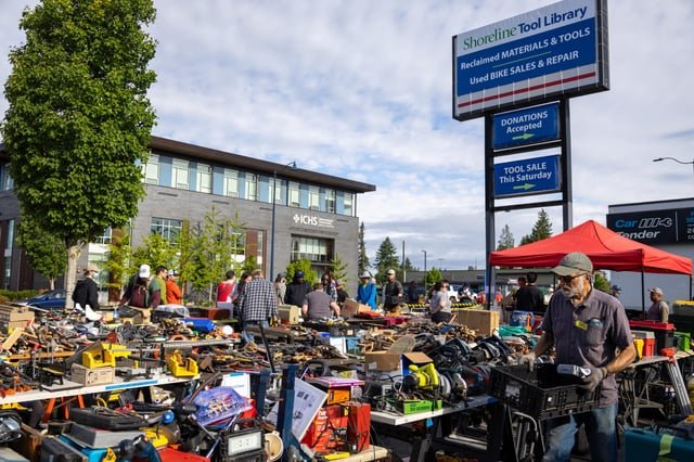 “All Offers Accepted” Tool Sale Just North of Seattle (Shoreline) on Saturday (Tomorrow)