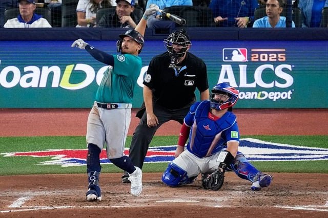 Seattle Mariners take 2-0 ALCS lead, beat Blue Jays 10-3 as Rodríguez, Polanco and Naylor homer
