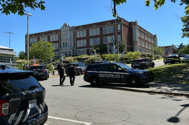 No cops at Garfield High. Seattle School Board rejects plan to revive resource officer program