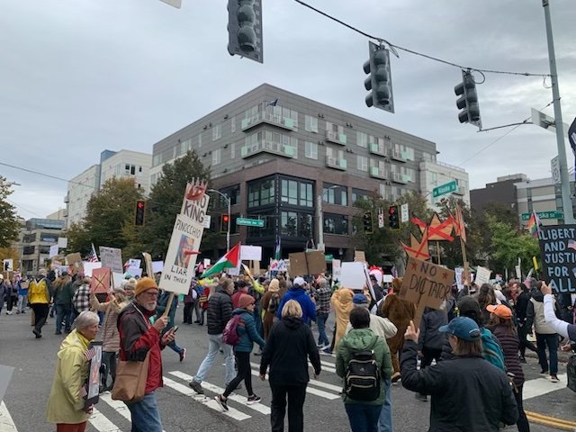 HAPPENING NOW: ‘No Kings’ at West Seattle Junction