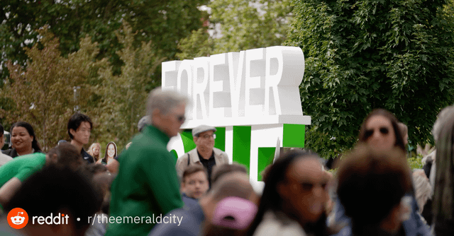 Relive Sue Bird’s statue unveiling ceremony on the plaza at Climate Pledge Arena. A legend honored forever. 🏀✨