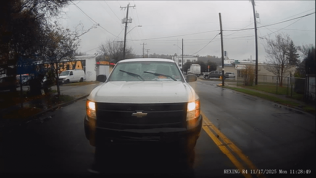 Beware of this aggressive guy with road rage