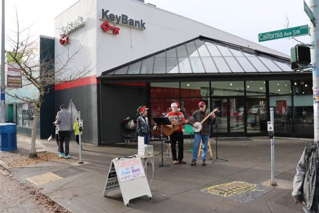 VIDEO: B-Sharp Studio musicians busk for food-bank support